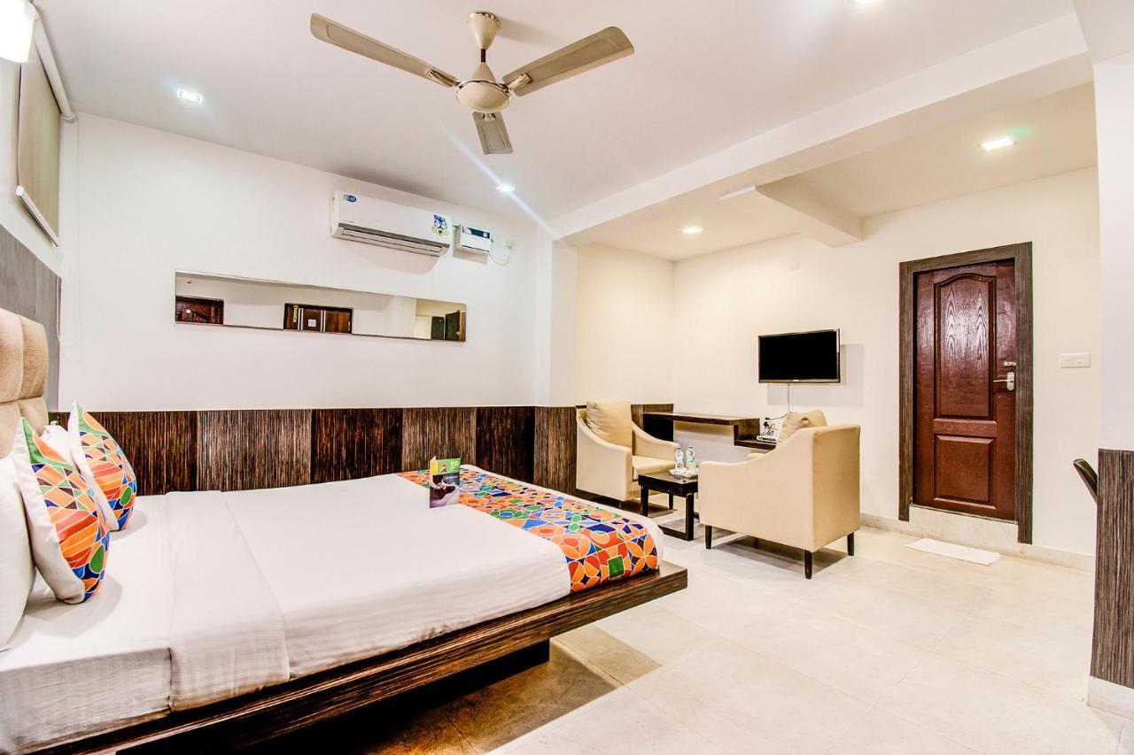Capital Suites Bangalore Buitenkant foto