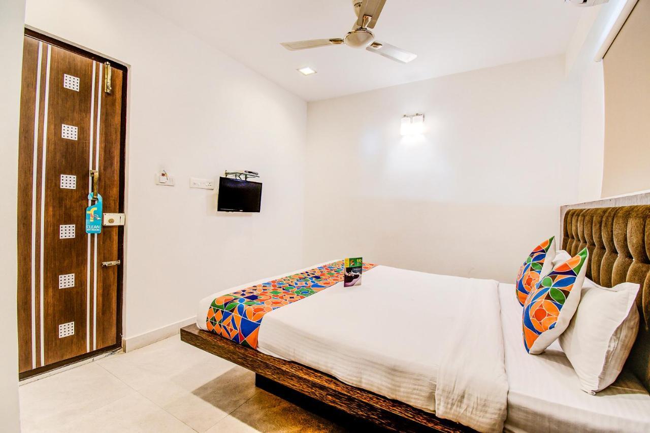 Capital Suites Bangalore Buitenkant foto