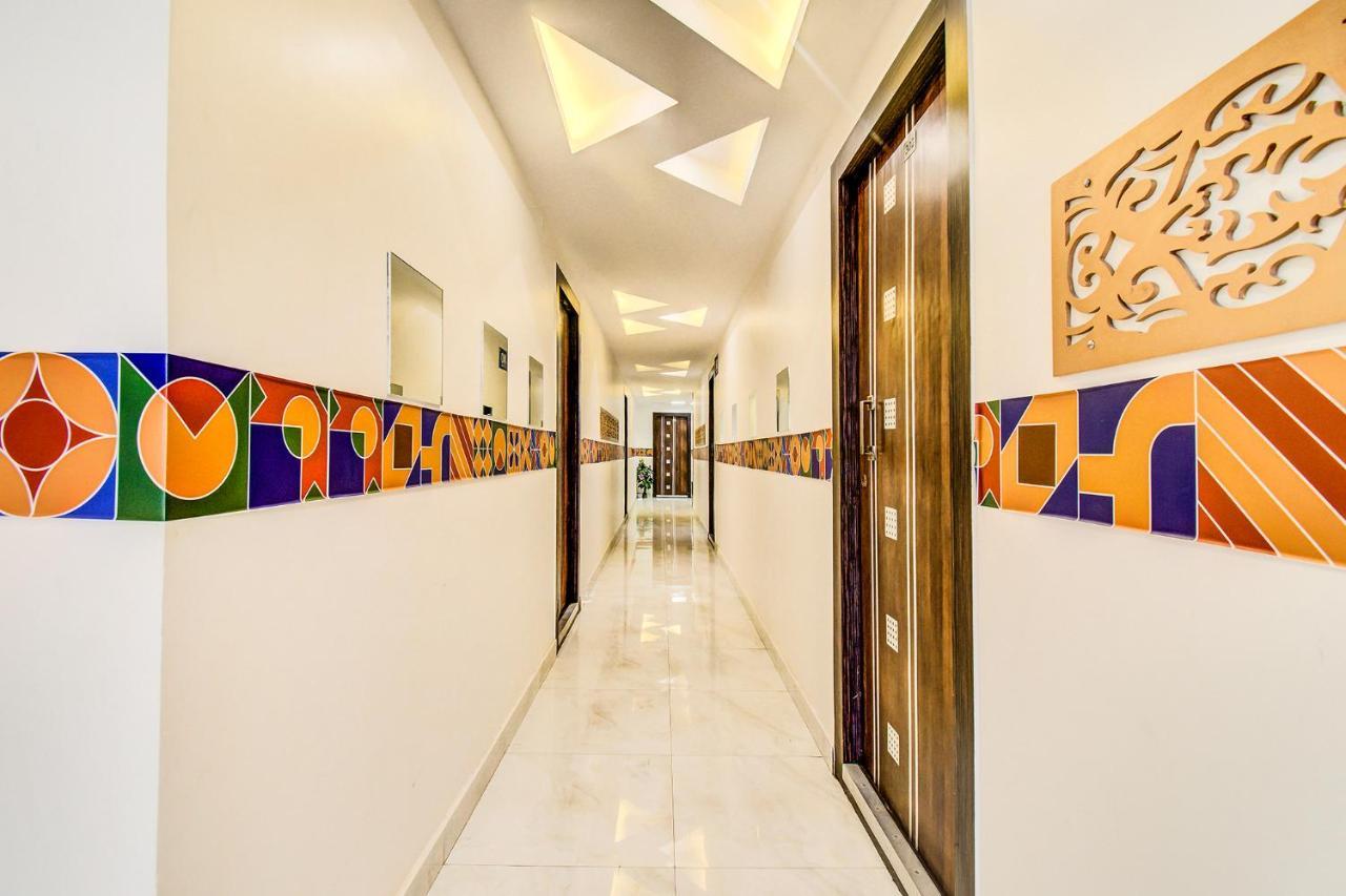 Capital Suites Bangalore Buitenkant foto