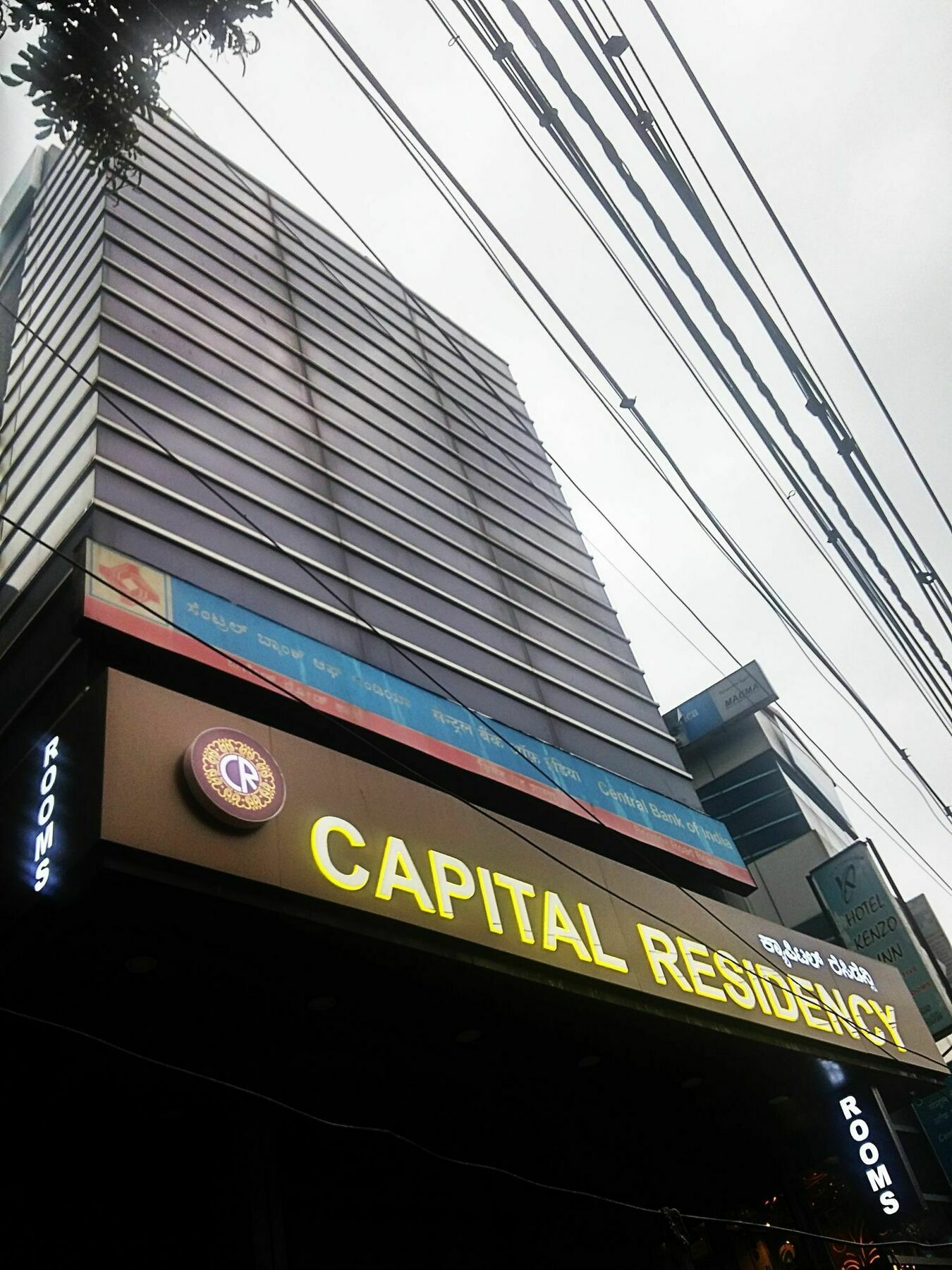 Capital Suites Bangalore Buitenkant foto