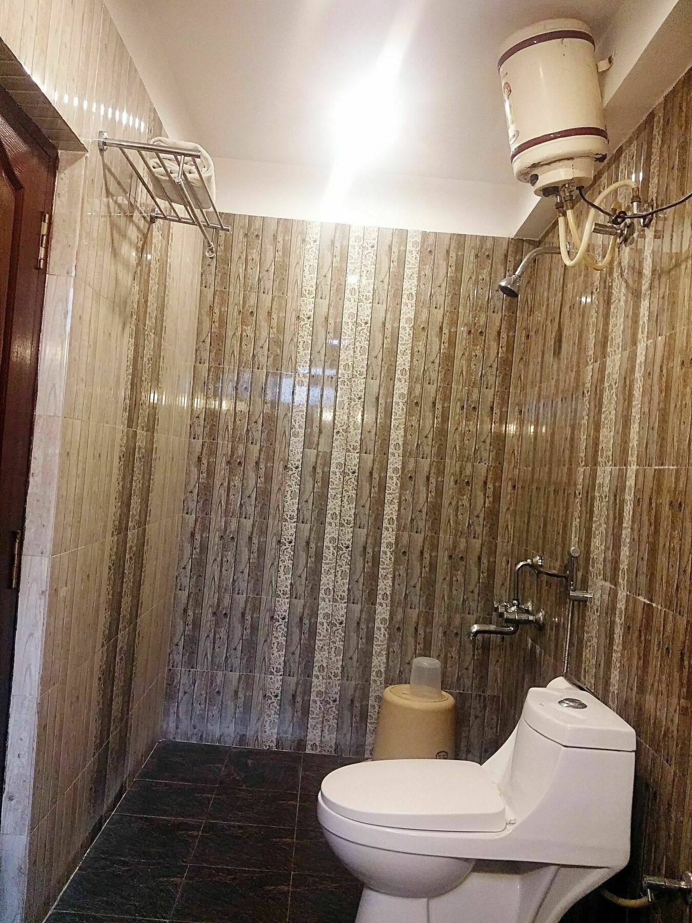 Capital Suites Bangalore Buitenkant foto