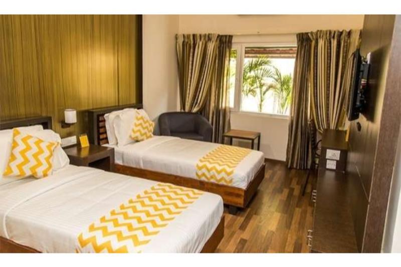 Capital Suites Bangalore Buitenkant foto